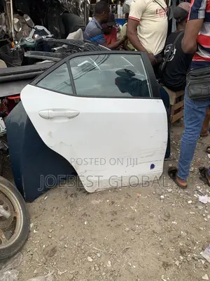 Back Door Right Side Toyota Corolla 2014