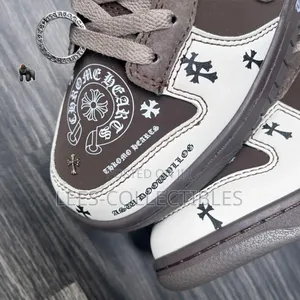 Quality Nike Chrome Sneakers