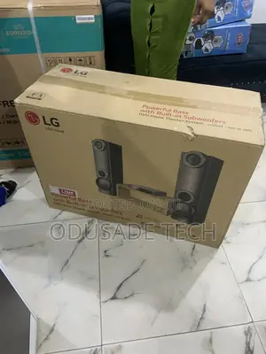Photo - Tech Cinema 600W LG Powerful Bass With Built in Subwoofers