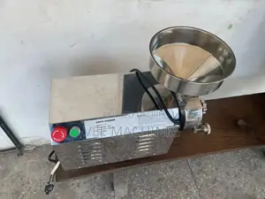 Z200 Grain /Powder Grinder Machine