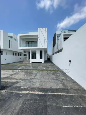 5bdrm Duplex in Lekki for sale