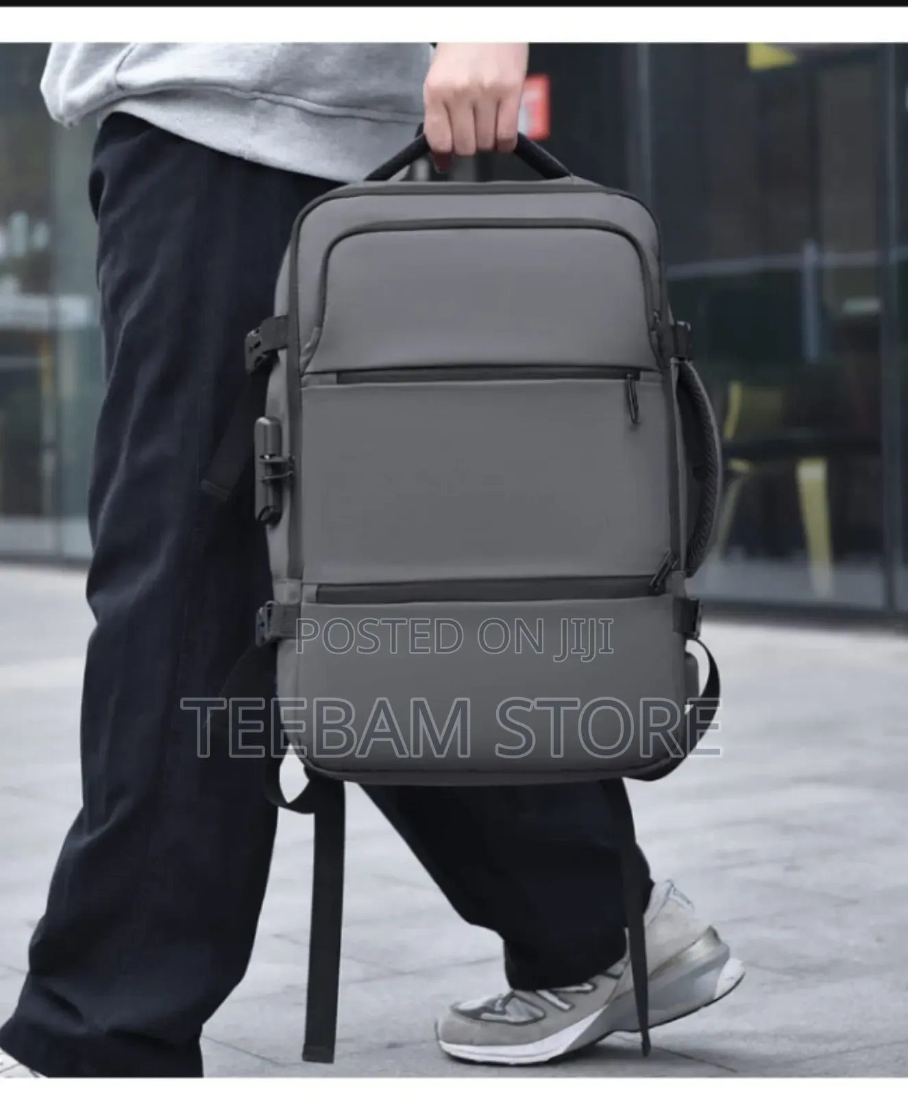 Expandable Traveling Back Bag