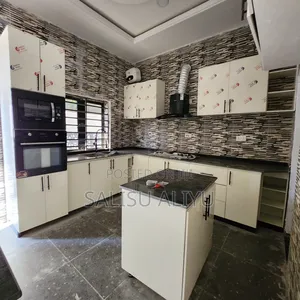 4bdrm Townhouse/Terrace in Jahi Gilmore for sale