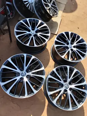 Direct Follow-Come 18inch Rims for Toyota Camry Available.