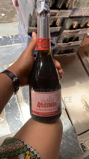 Photo - 4th Street Sparkling Red Wine