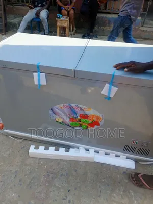 Hoomes Original Chest Freezer With Long Lasting Ice