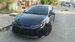 Photo - Toyota Corolla SE 2020 Black