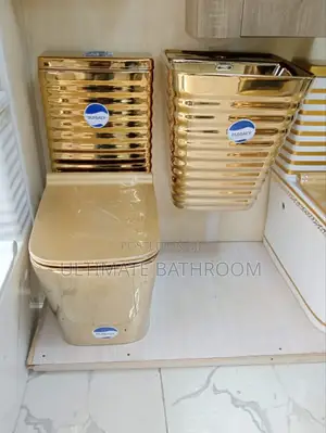 Stripe Gold Watercloset