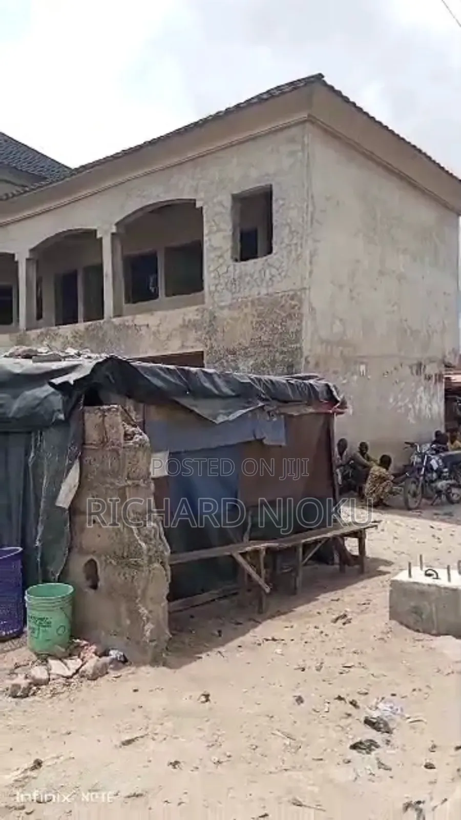 Shopping Complex Off Badagry Expressway (B4 Trade-fair), Lag