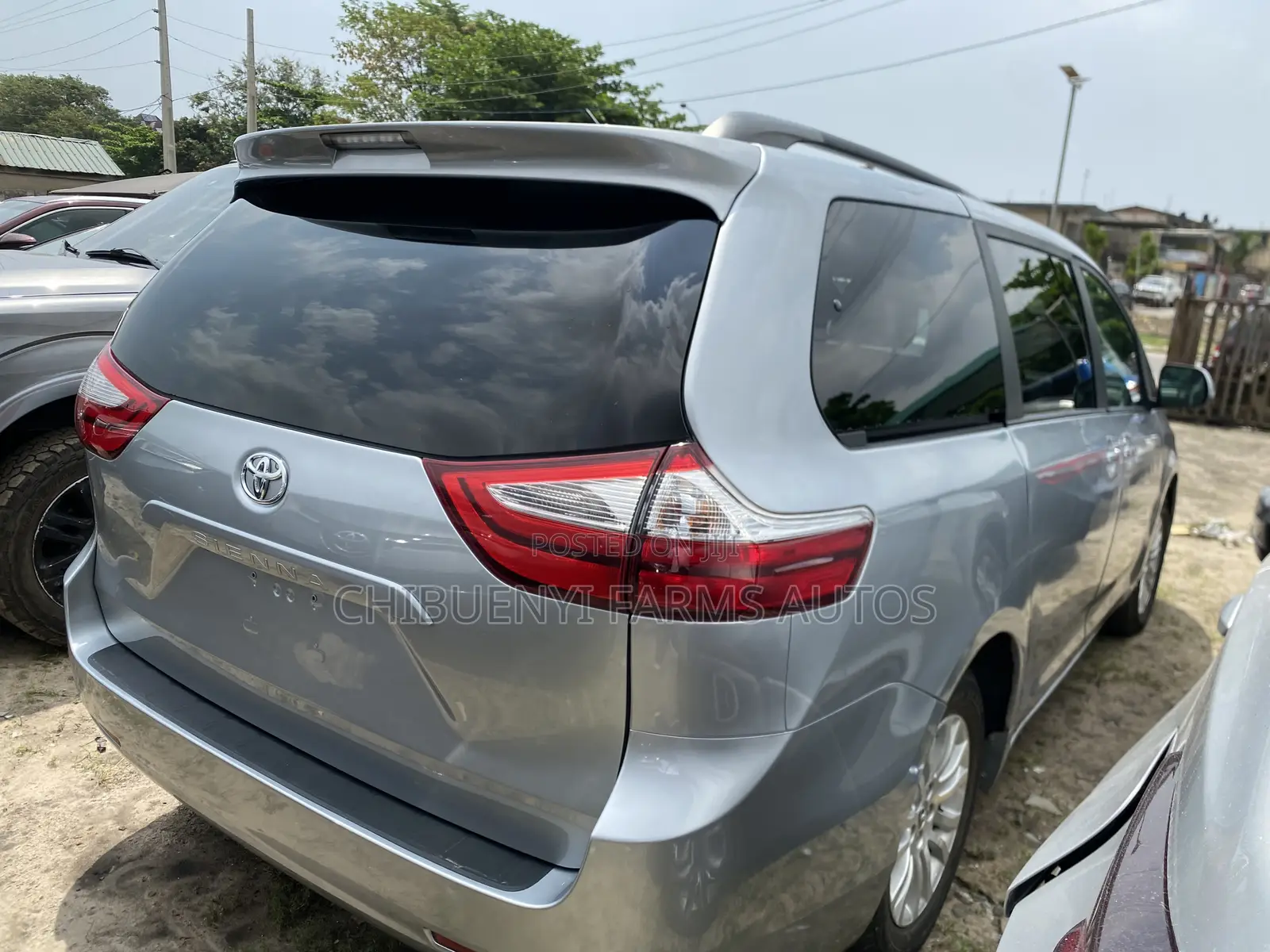 Toyota Sienna 2017 Silver