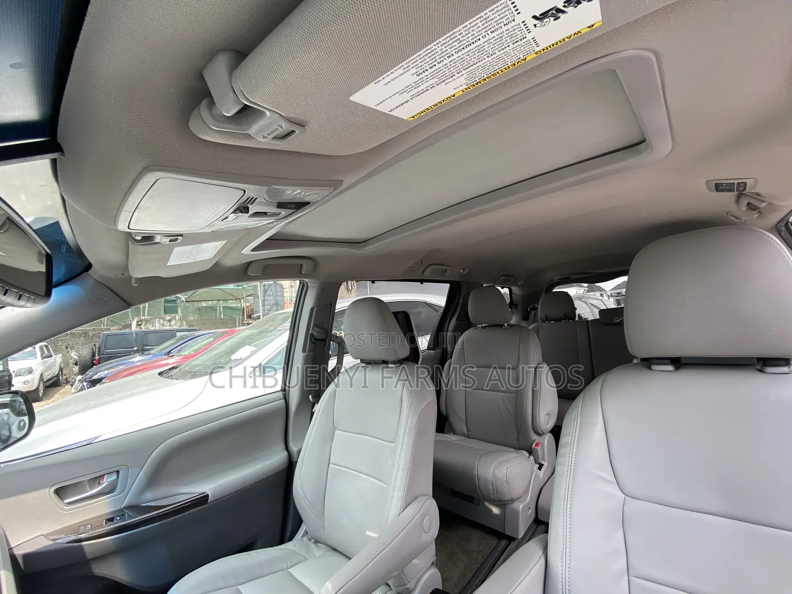 Toyota Sienna 2017 Silver
