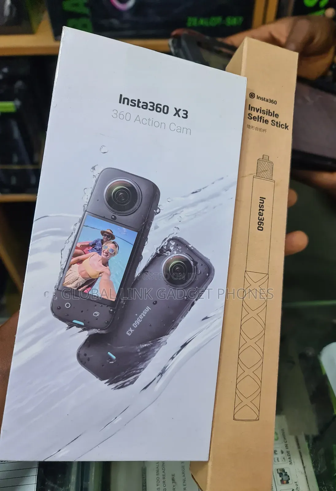 Insta360 X3 Waterproof Action Camera With Invisible Selfie S
