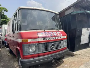 Very Clean and Sharp Cooling Van