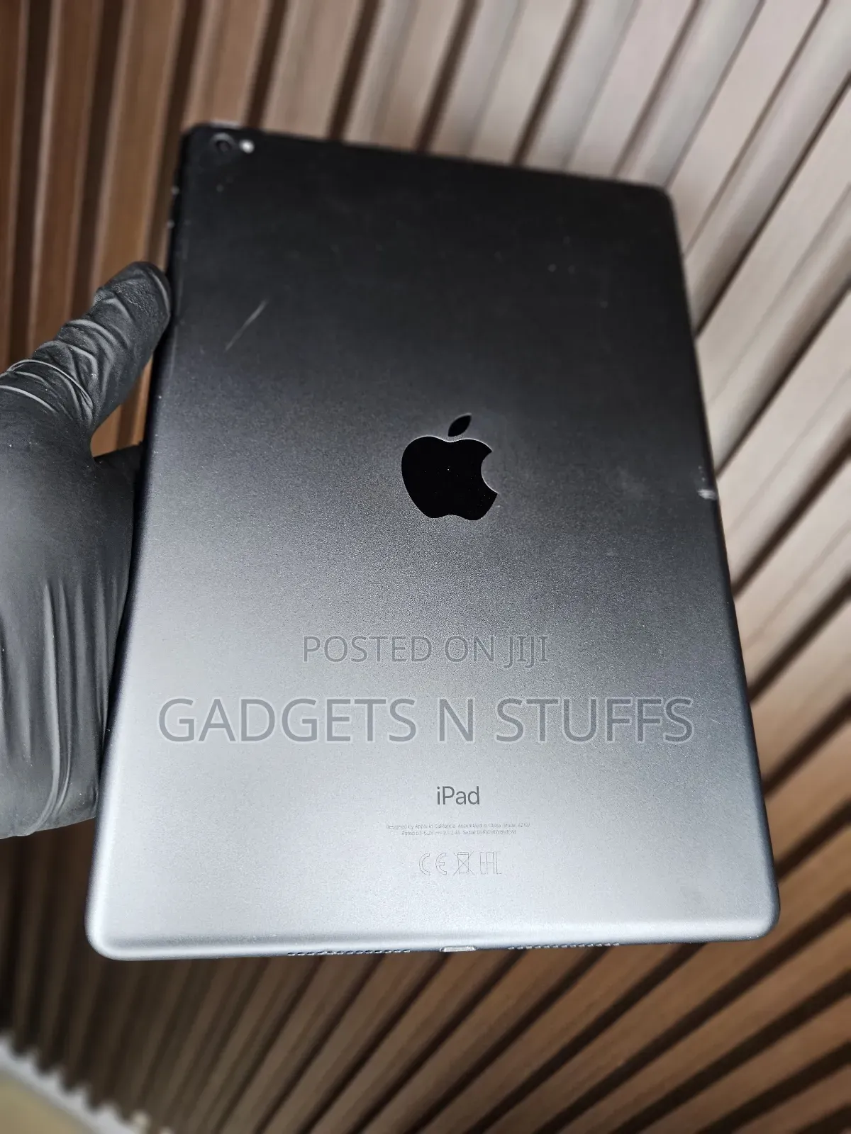 Apple iPad 10.2 (2019) 32 GB Gray