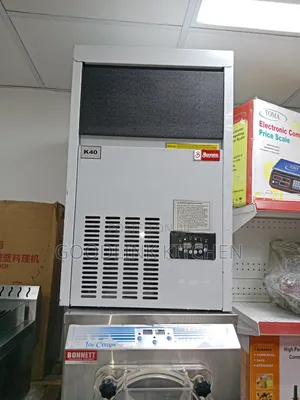Ice Cube Maker Machine