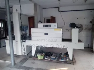 Auto Shrink Nylon Packaging Machine