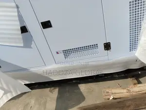 High-Tech 200kva Soundproof Perkins Generator
