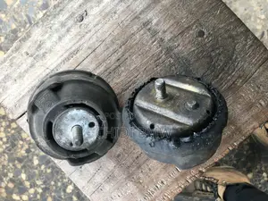 BMW E46 E36 E39 Engine Mount/Seat