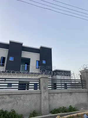 2bdrm Townhouse / Terrace in Ushafa for rent