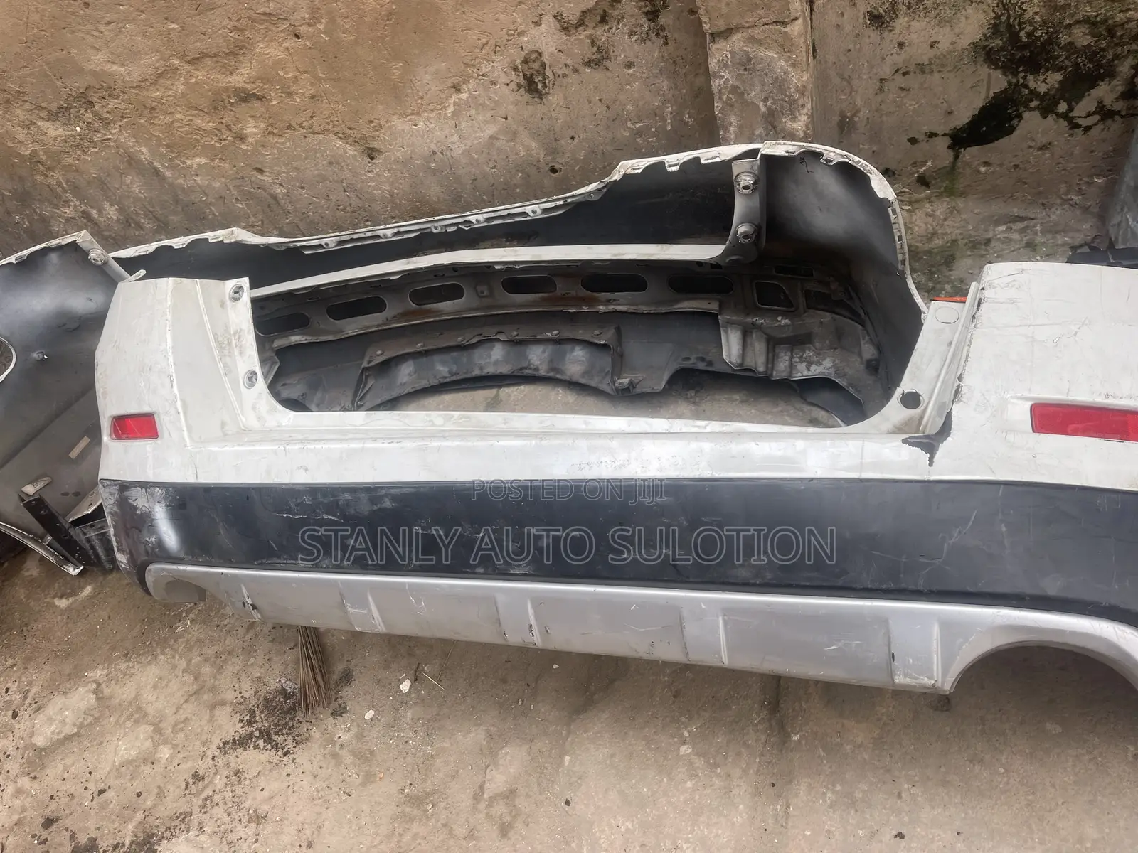 Back Bumper Honda Crostour 2013