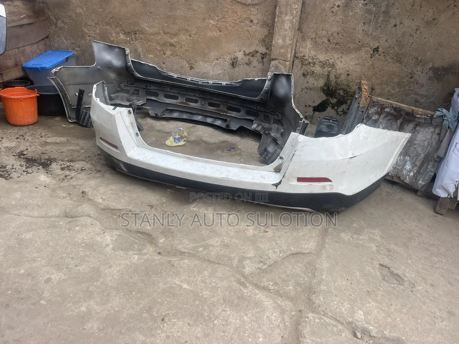 Back Bumper Honda Crostour 2013