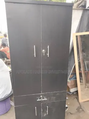 Wardrobe/Cupboard
