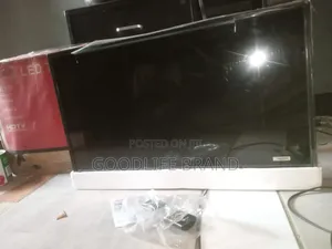 Lg TV Set 32 Inches Wall Mounted