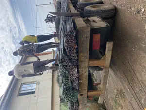 Iron Rod Distributor