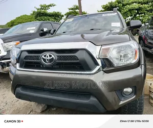 Toyota Tacoma PreRunner V6 4dr Access Cab 6.1 ft. SB (4.0L 6cyl 5A)