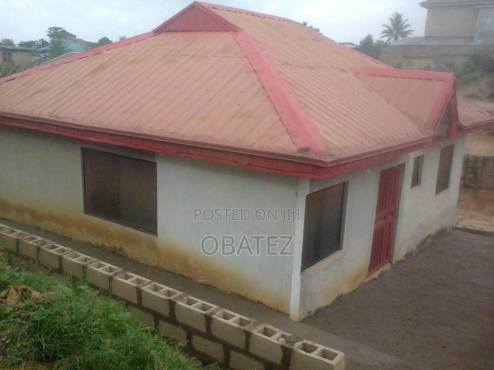 2bdrm Bungalow in Adeagbao Street, Obafemi-Owode for sale