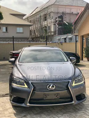 Lexus LS 460 AWD 2015 Gray