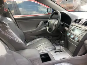 Toyota Camry LE 4dr Sedan (2.4L 4cyl 5A) 2009 Blue