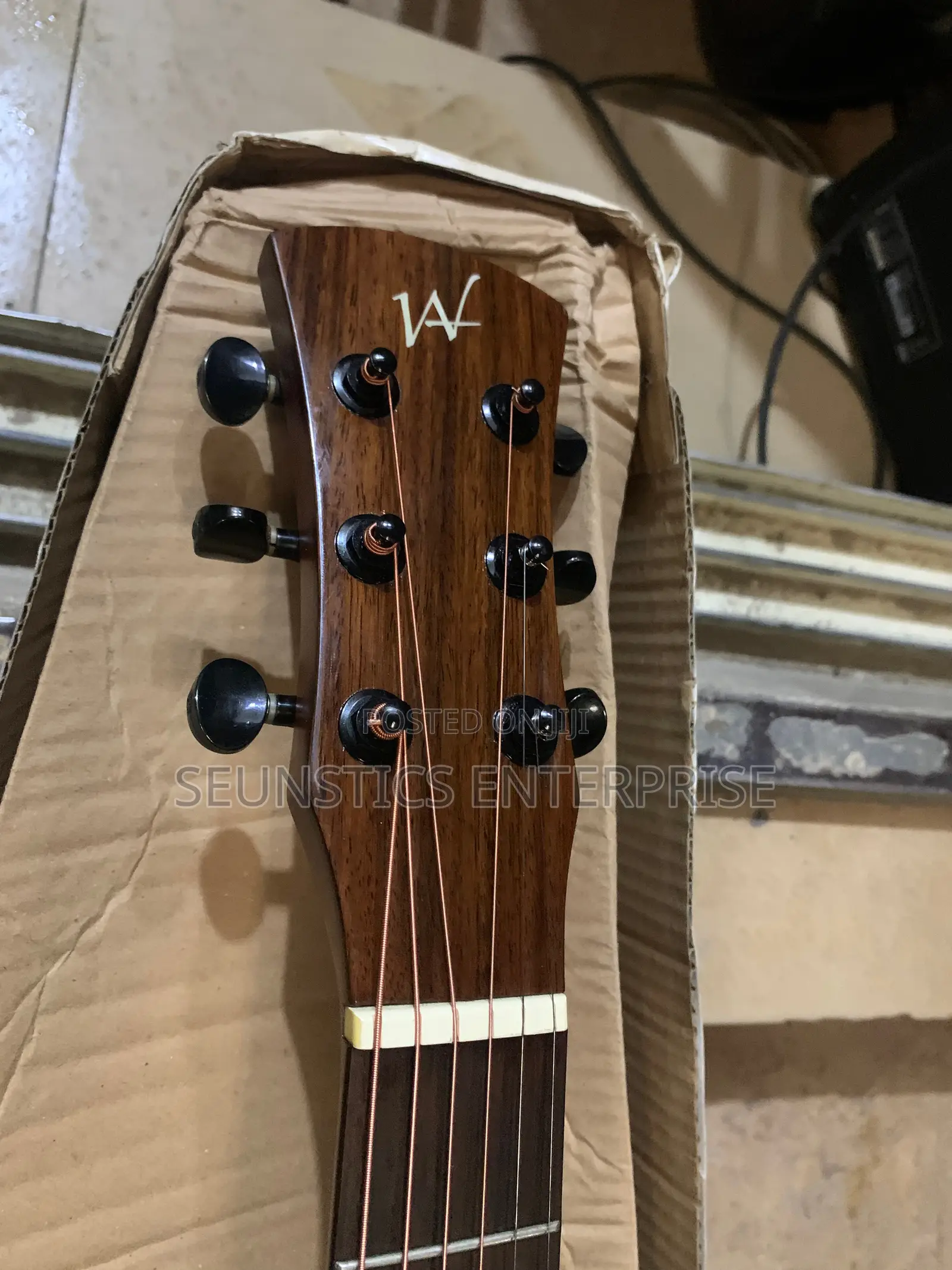 Quality Andrew White Pure Acoustic Guitar