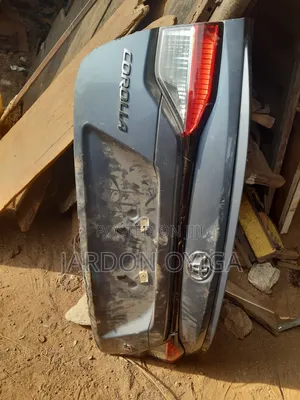 Boot Toyota Corolla 2020