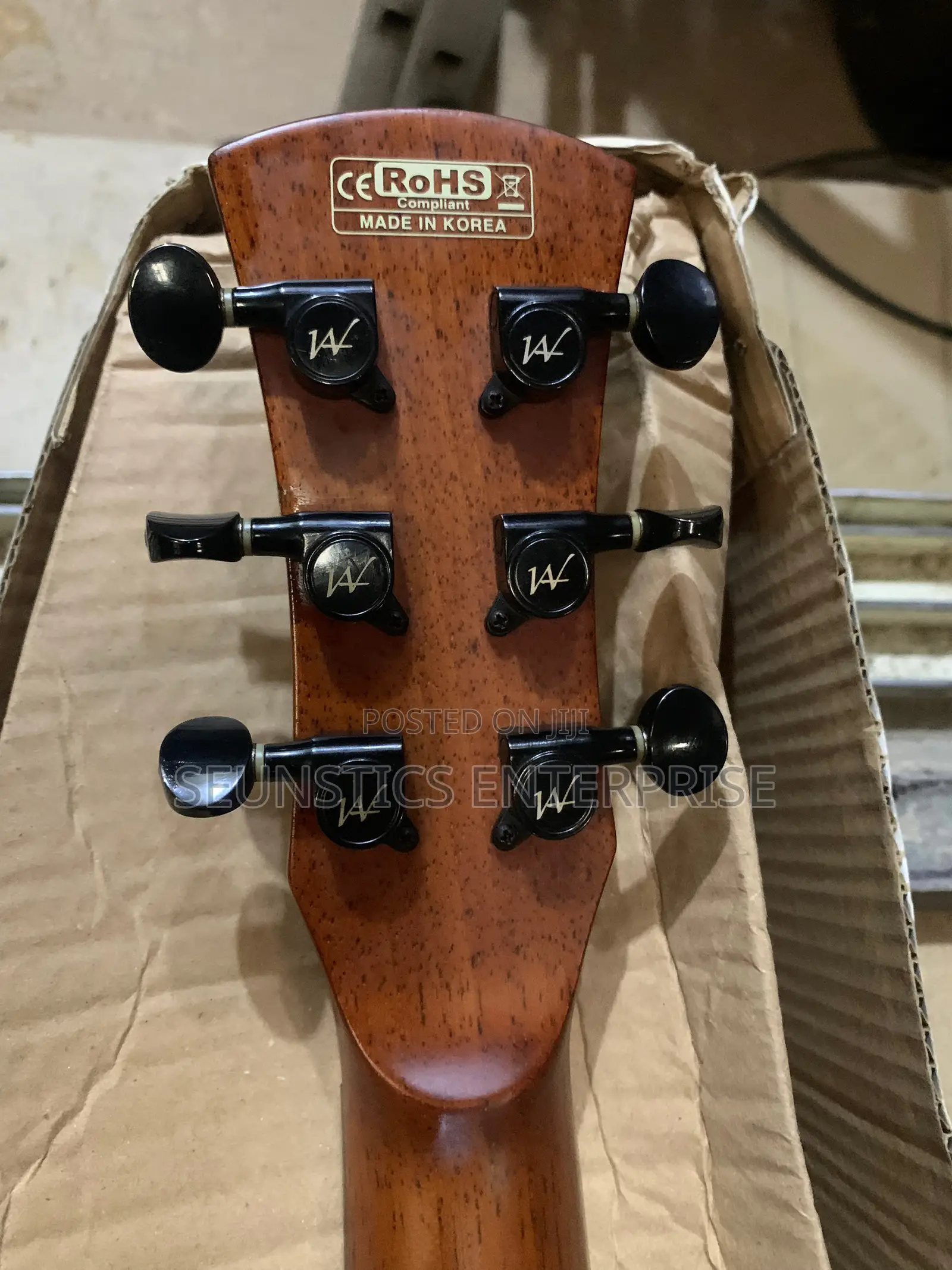 Quality Andrew White Pure Acoustic Guitar