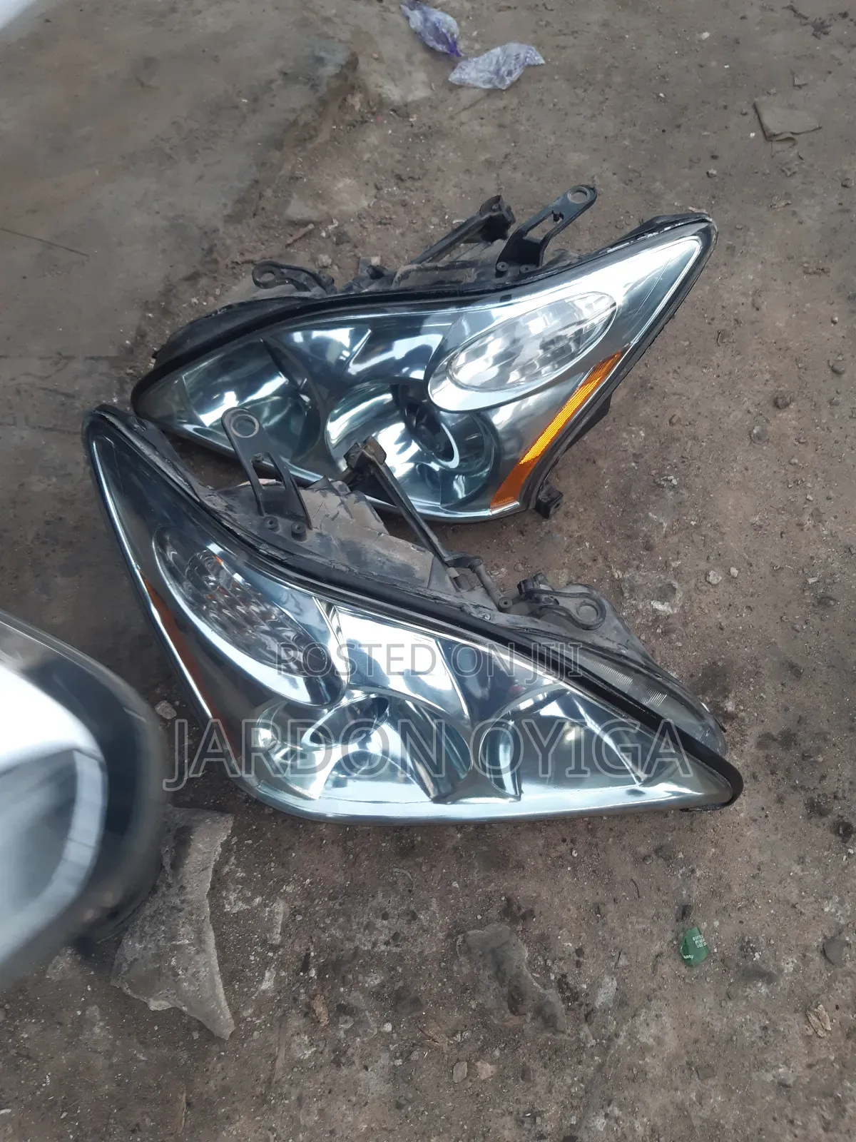 Head Light Lexus 330