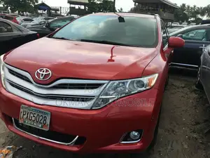 Toyota Venza 2010 Red
