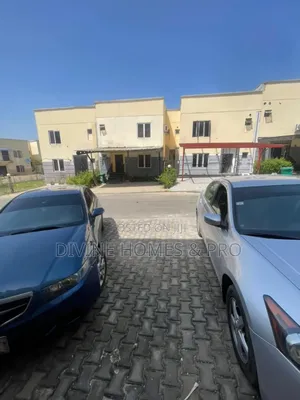 4bdrm Duplex in Life Camp for rent