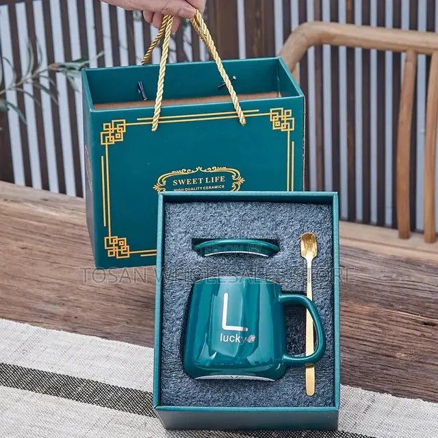 Ceramic Coffee Cup With Automatic Heating Pad