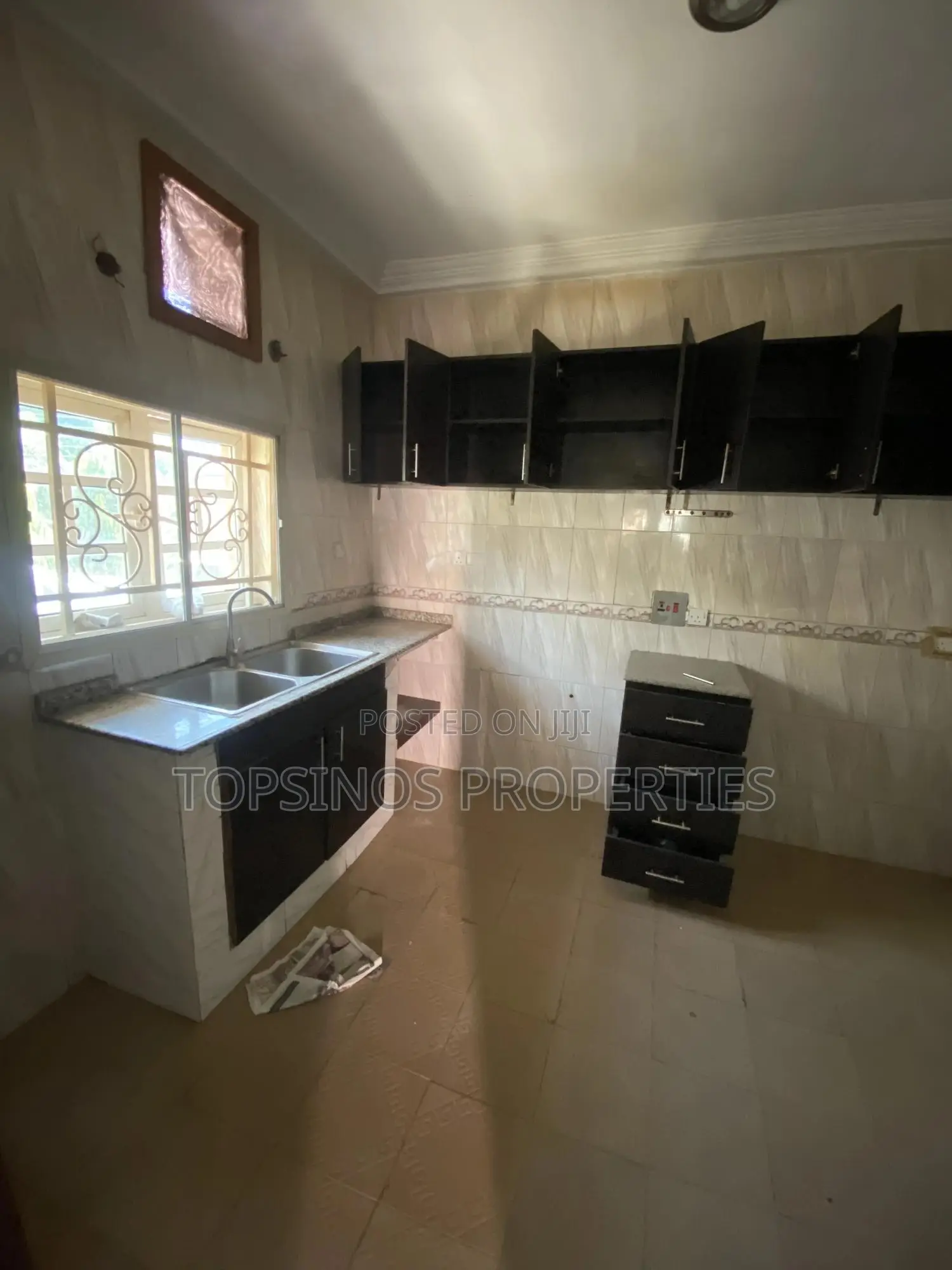 3bdrm Duplex in Dawaki for rent