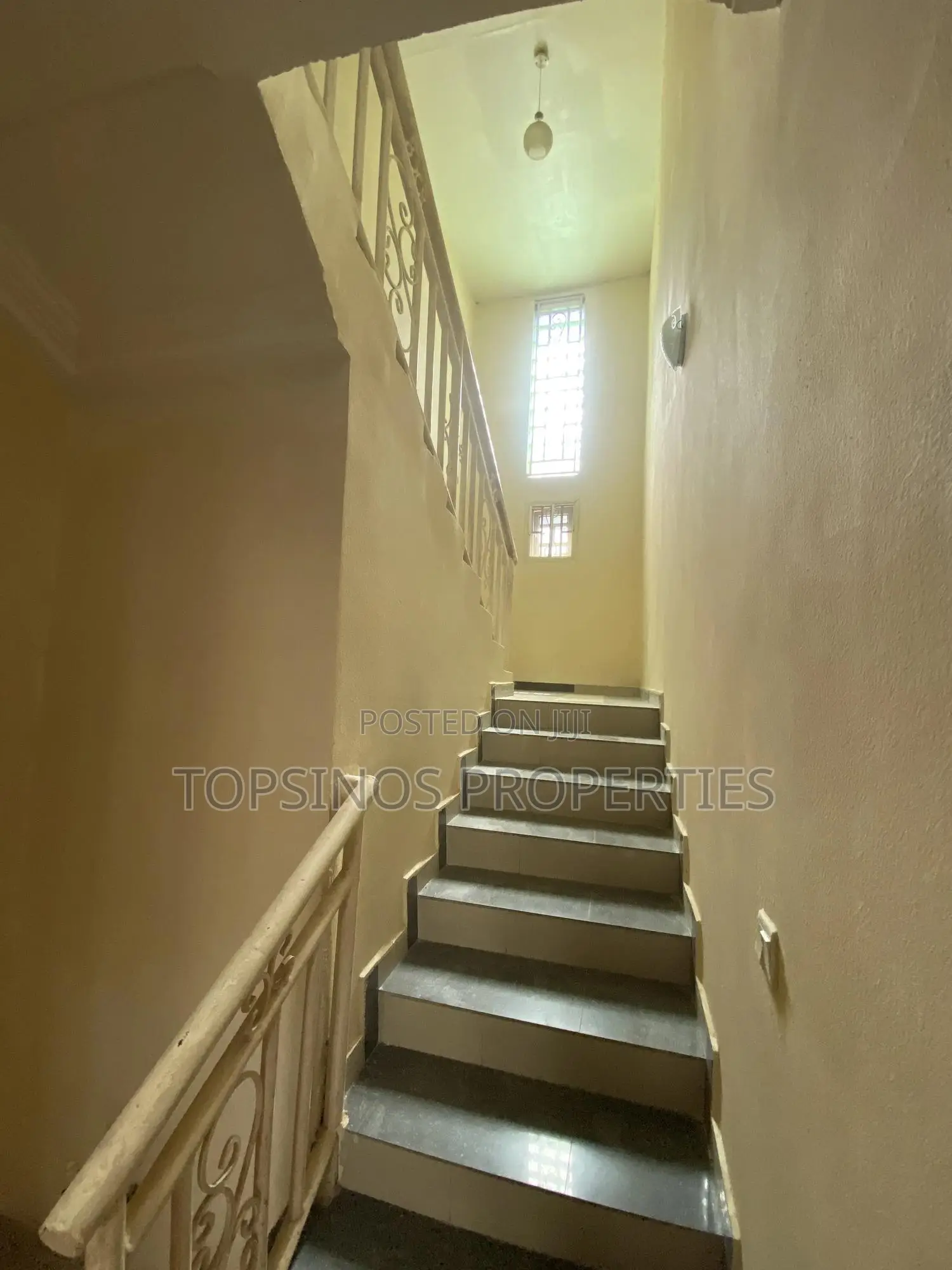 3bdrm Duplex in Dawaki for rent
