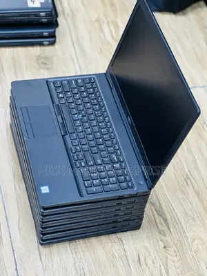 Laptop Dell Latitude 5580 8GB Intel Core i5 SSD 256GB