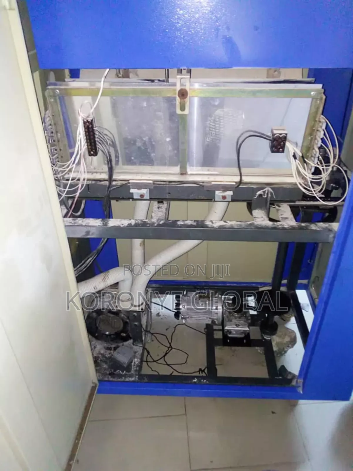 2 Cavity Pet Bottle Blowing Machine