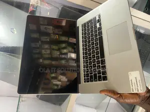 Photo - Laptop Apple MacBook Pro 2015 16GB Intel Core I7 SSD 512GB