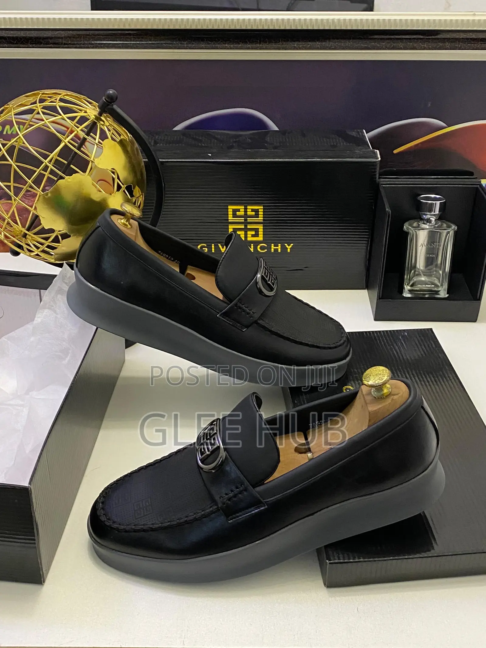 Givenchy Patterned Shoes