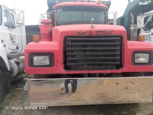 Mack Truck R Model