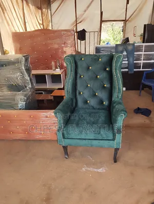 Neatly Used Set of Chair Available