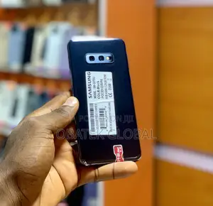 Samsung Galaxy S10e 128 GB Black