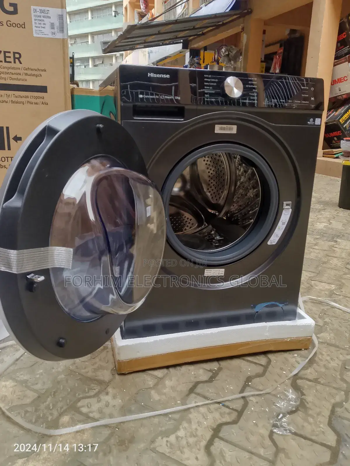 Hisense 12.0kg Automatic Washing Machine.