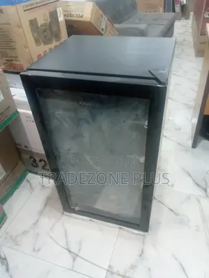 Hisense 91L Compact Beverage Cooler